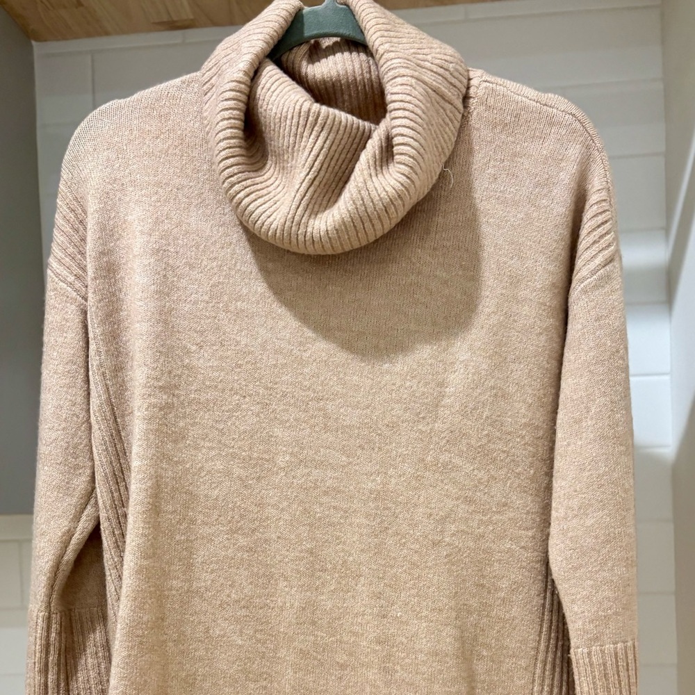 LOFT Ribtrim Turtleneck Tunic Sweater - XS